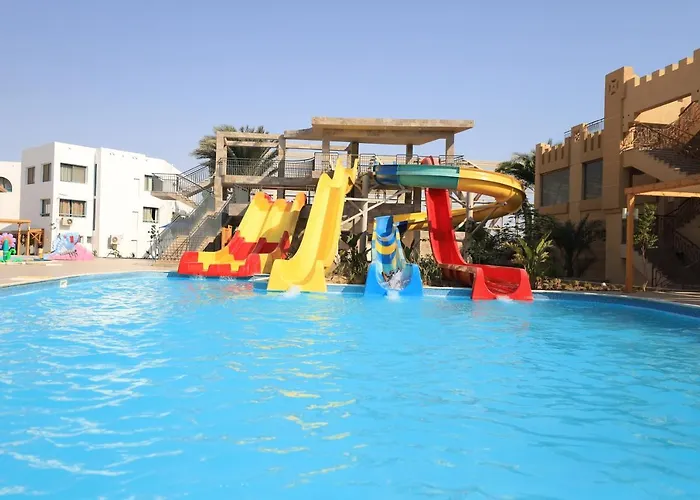 Shams Курортный комплекс 4*