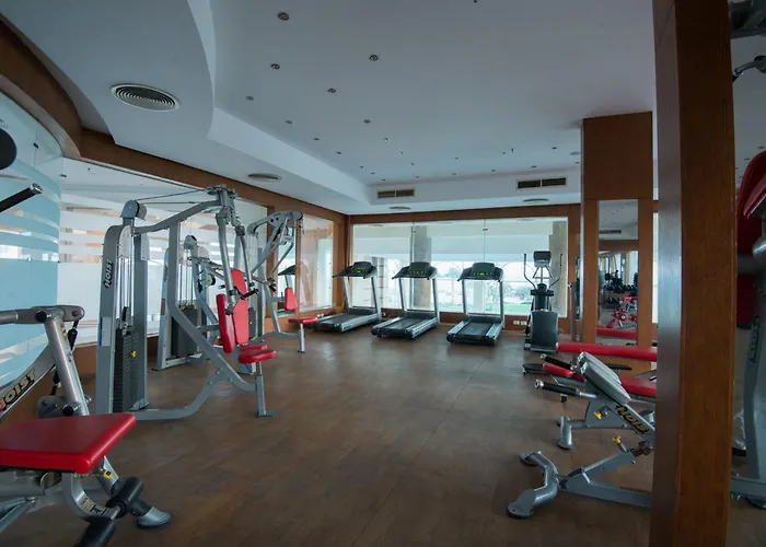 Shams Курортный комплекс 4*