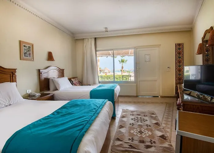 Shams Курортный комплекс 4*